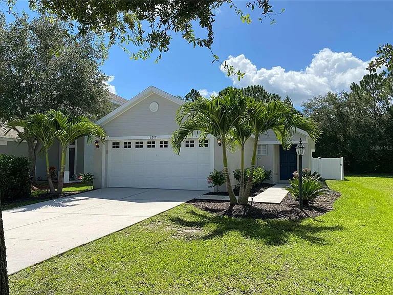 6207 Blackdrum Ct — Photo 1