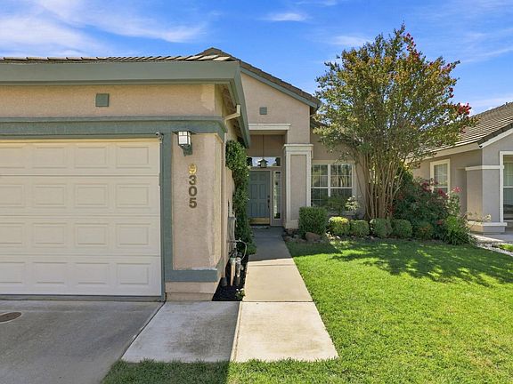 2nd image of 9305 Rose Parade Way