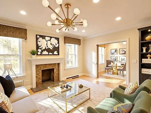 311 W 97th St APT 2W, New York, NY 10025