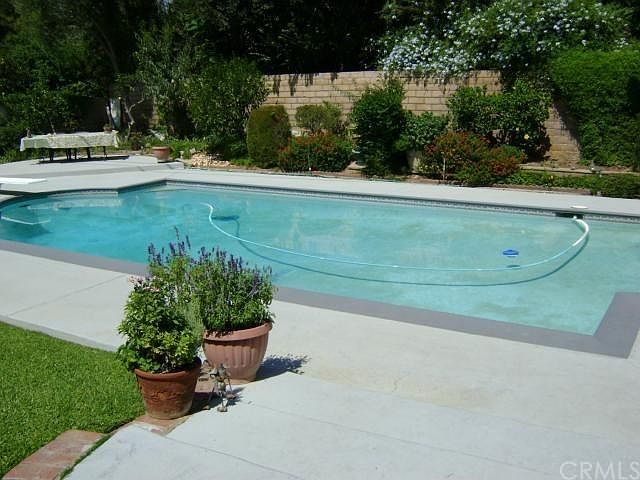 2nd image of 123 Masters Ave