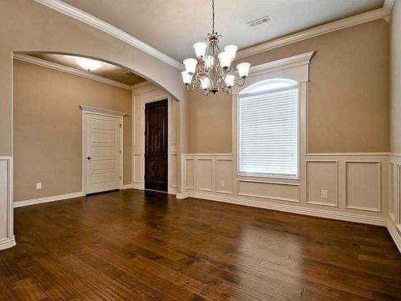 2nd image of 4101 SW Lilac St