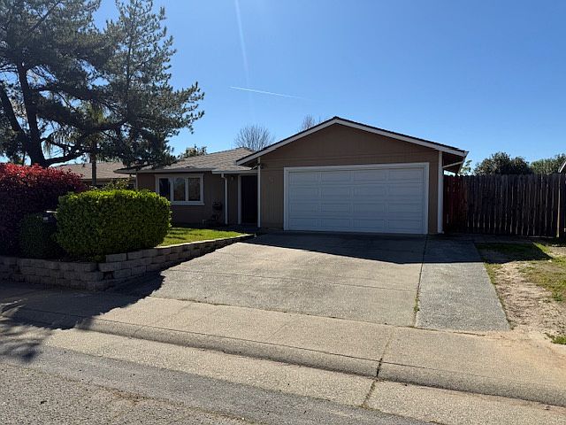 1st image of 1515 4th St