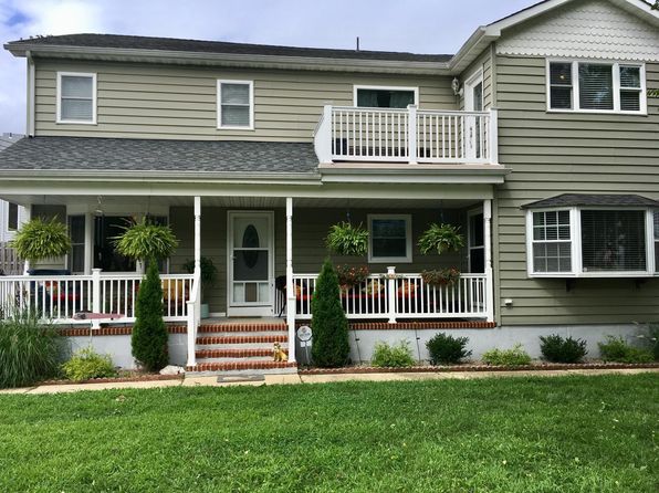 2 Atlantic St