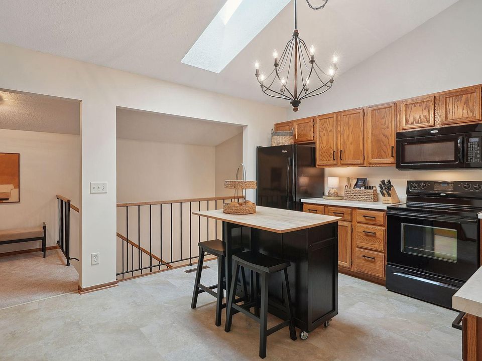 1st image of 3268 Greenbrier St #3268B
