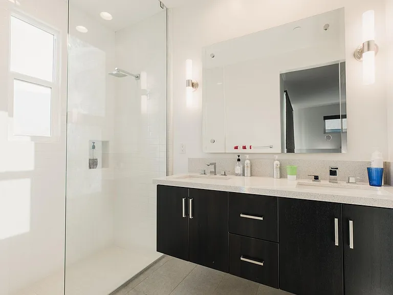 2707 Majestic Way — Photo 22