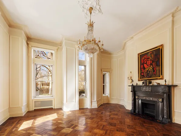 34 Gramercy Park East MAF image 1 of 15