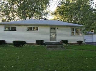 395 Wegman Rd, Gates, NY 14624