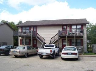 411 W South St APT 2, Warrensburg, MO 64093