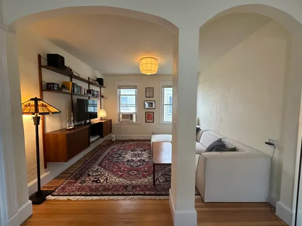 28 Sherman St #3, Cambridge, MA 02138