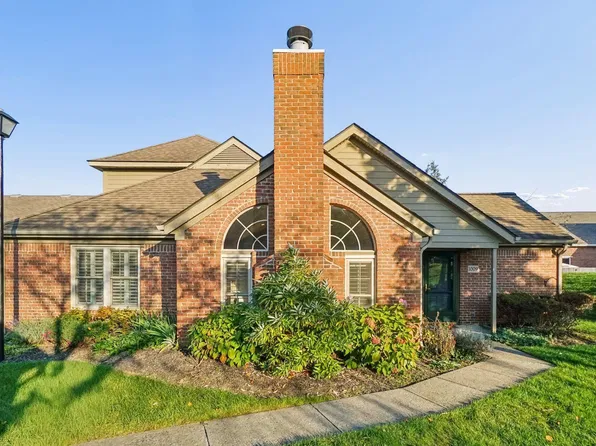 1009 Willow Bluff Dr, Columbus, OH 43235