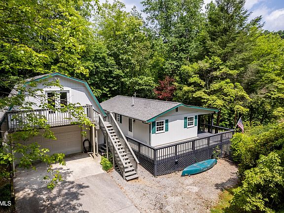 5th image of 164 Rainbow Dock Ln