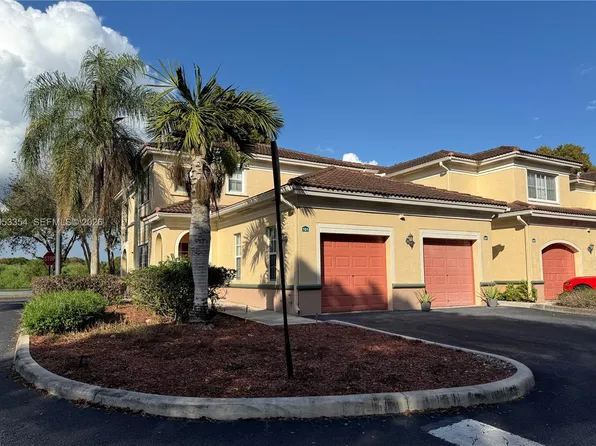 2557 Centergate Dr APT 101, Miramar, FL 33025