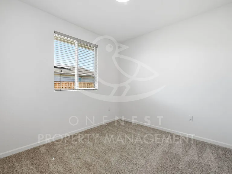 1078 Camomile Dr — Photo 11