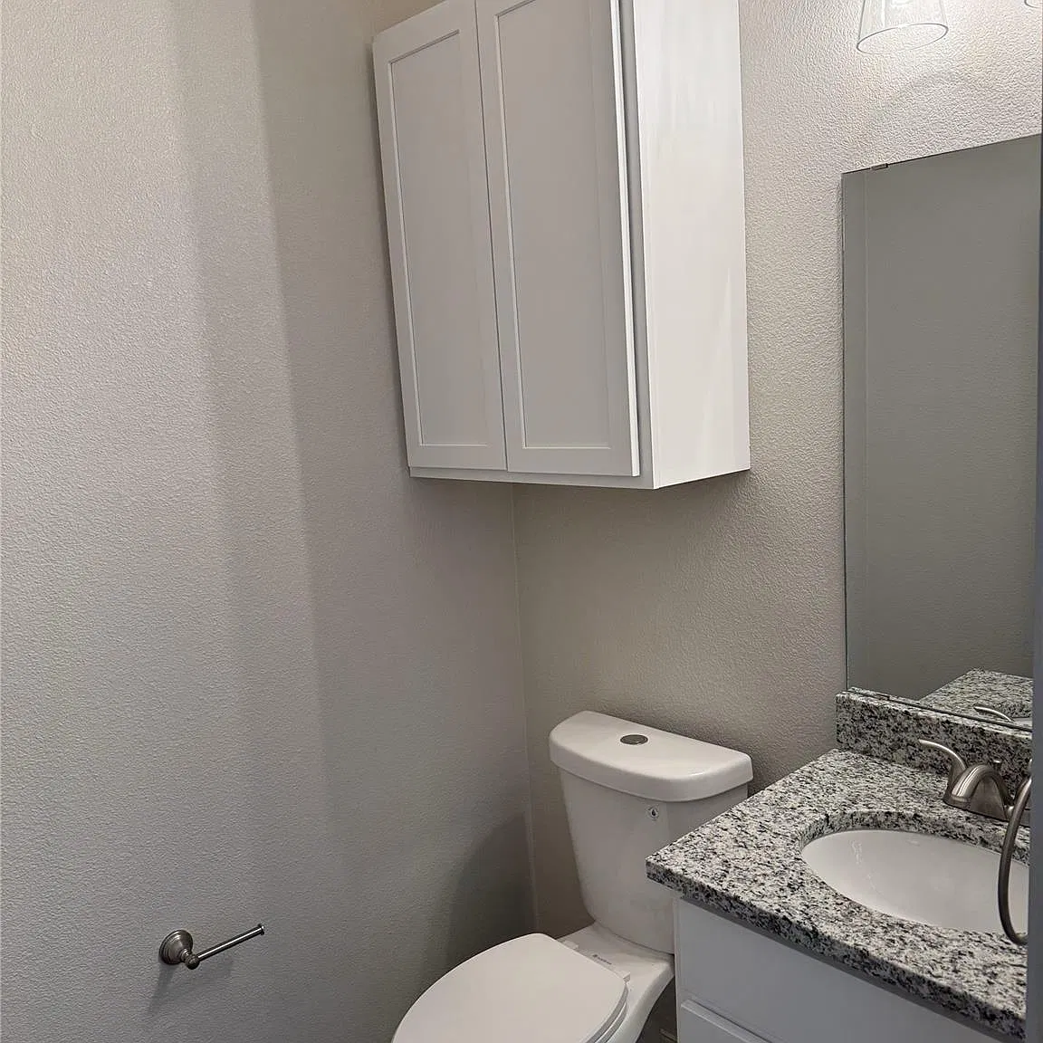 2 bed, 1.5 bath, 1002 sqft, $1,450 — Photo 2