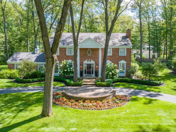 30 Longwood Drive, Saratoga Springs, NY 12866