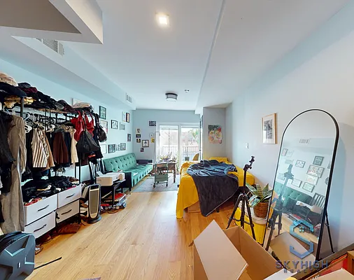 Rented by Skyhigh Realty NYC LLC | media 3