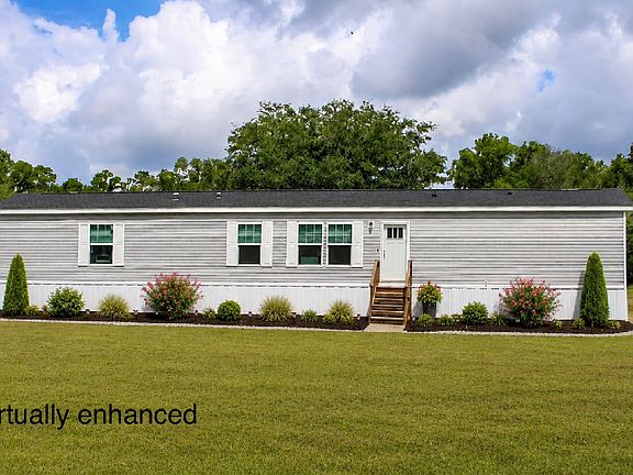2nd image of 3422 NW Live Oak Cir