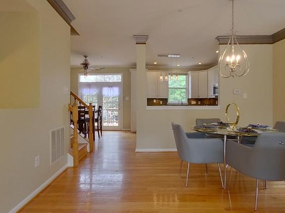 5th image of 20801 Shamrock Glen Cir #701