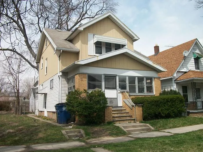 2733 Chestnut St photo 1