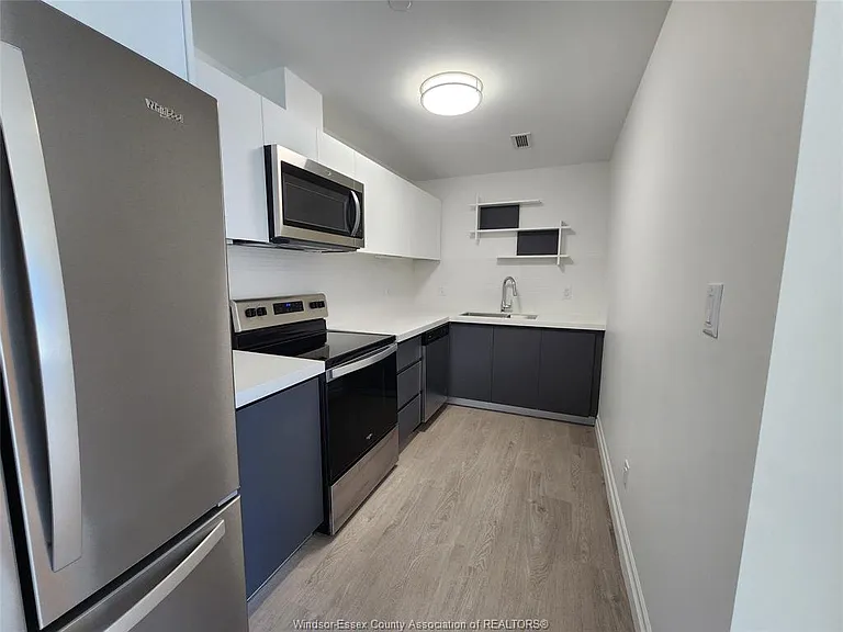 3290 Stella Cres #408 — Photo 7