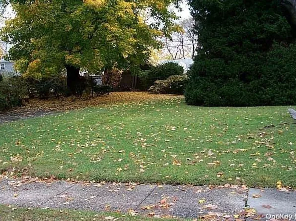 45 Eldridge Avenue, Hempstead, NY 11550