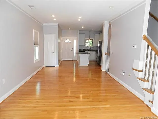 733 Grandin Rd — Photo 8