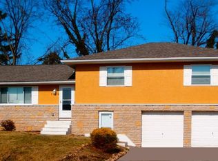 1946 Stratford Way, Columbus, OH 43219