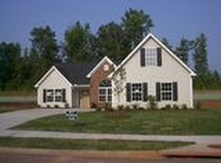 525 Maple Forge Dr, Athens, GA 30606