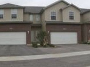 16567 W Willow Walk Dr, Lockport, IL 60441