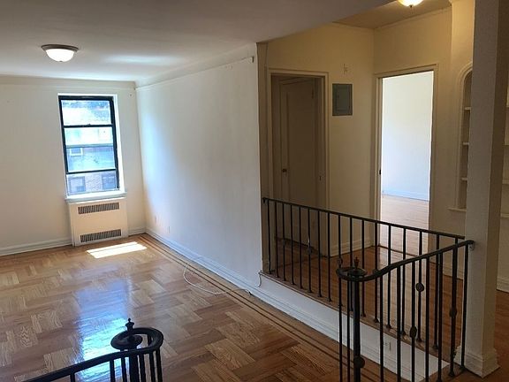 3rd image of 8615 Elmhurst Ave #4J