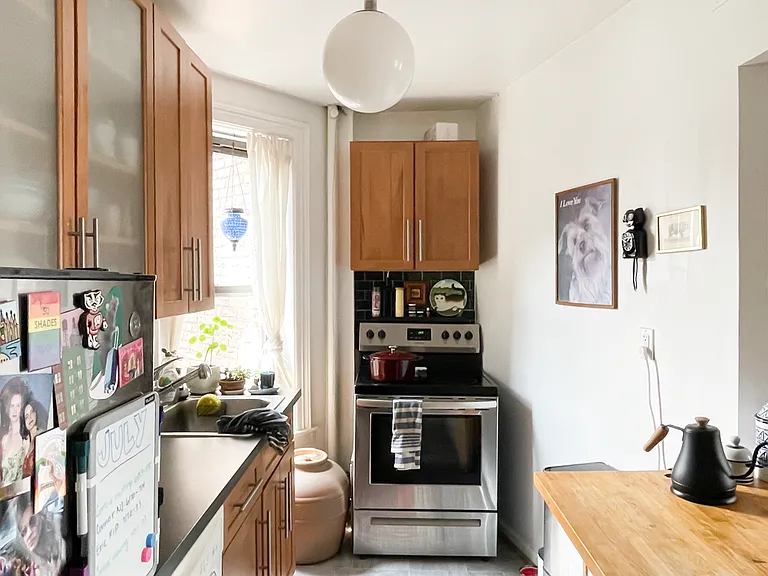 312 W 20th St #6A — Photo 11