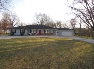 7137 Upton Rd, Mount Vernon, IN 47620