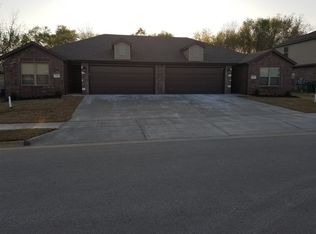 533 Vee St, Centerton, AR 72719