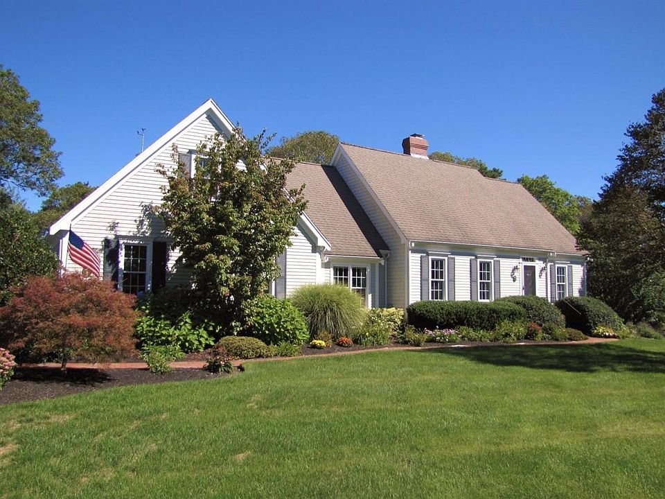 1st image of 3 Grandrose Circle