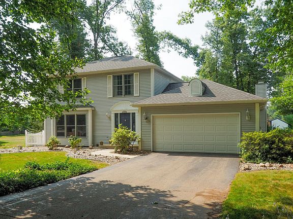 231 Hidden Forest Rd-102