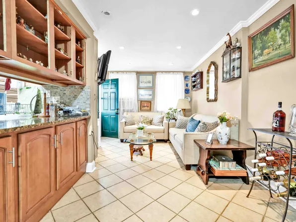 1623 George Street image 10 of 25