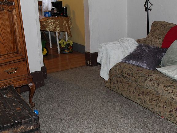 5th image of 841 Putnam Ave