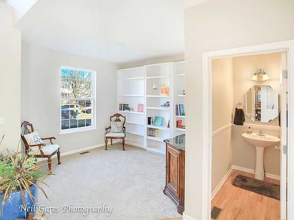 5th image of 3039 Secretariat Ln
