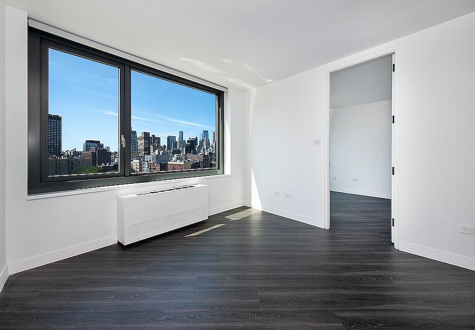 1st image of 250 E Houston St APT 4E