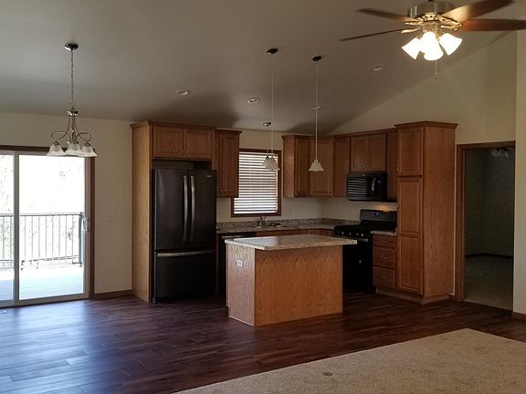 Kitchen (not actual unit)