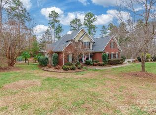2044 Chameleon Rd, York, SC 29745