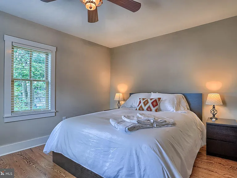 234 N Stratton St — Photo 21