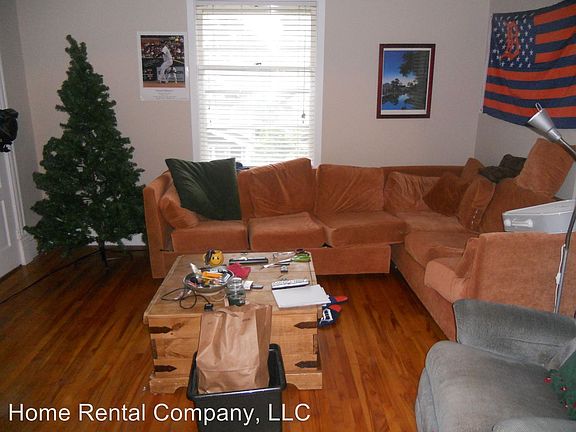 4th image of 416 Gladstone Dr SE #2