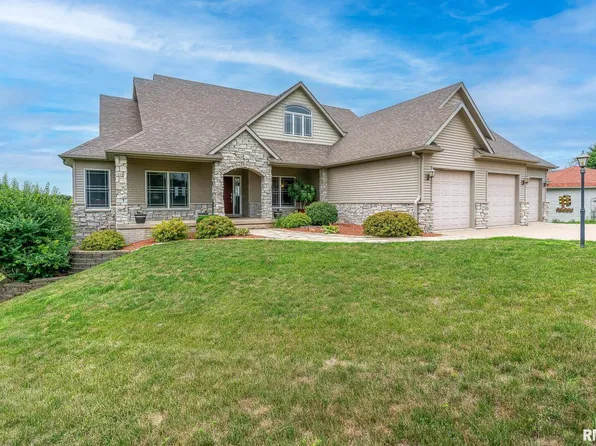 214 Linden Ln, Sherrard, IL 61281