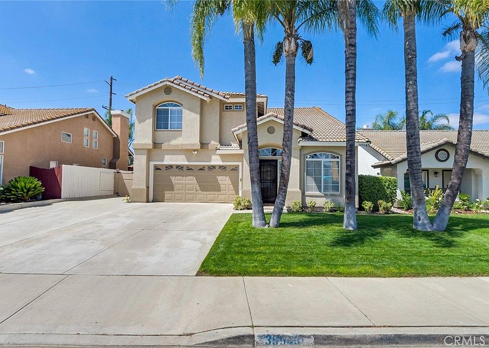 1st image of 39543 Bainbridge Cir