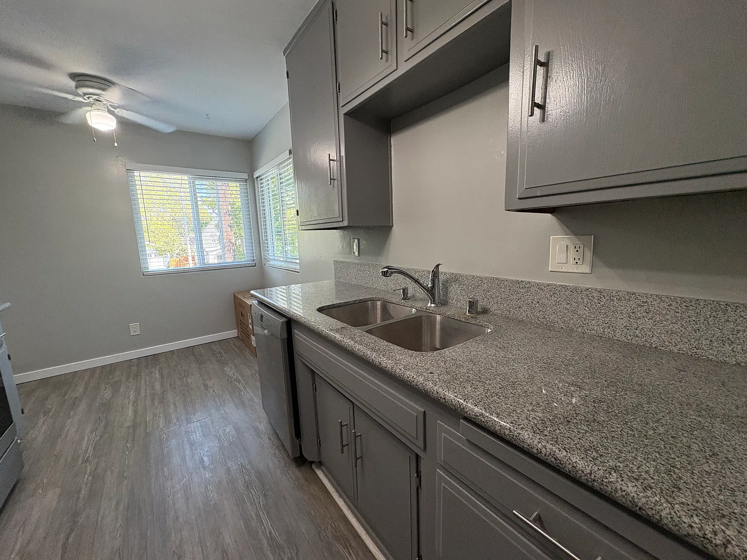 1 bed, 650 sqft, $1,900 — Photo 4