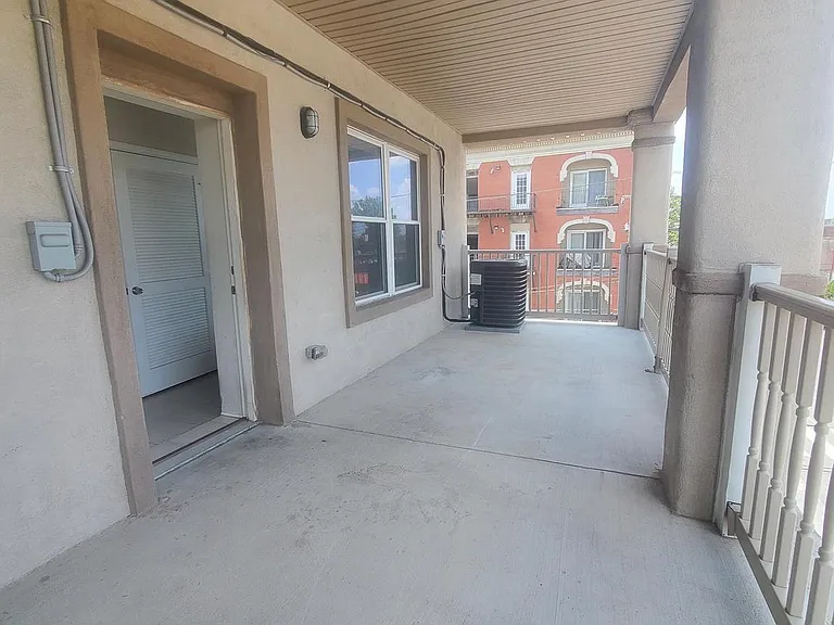 5052 Walnut St #54-301 — Photo 9