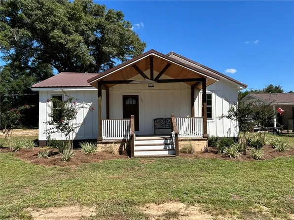 15 Oak Ave, Satsuma, AL 36572