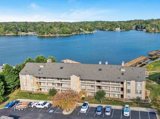 835 Gangplank Rd UNIT 116, Moneta, VA 24121