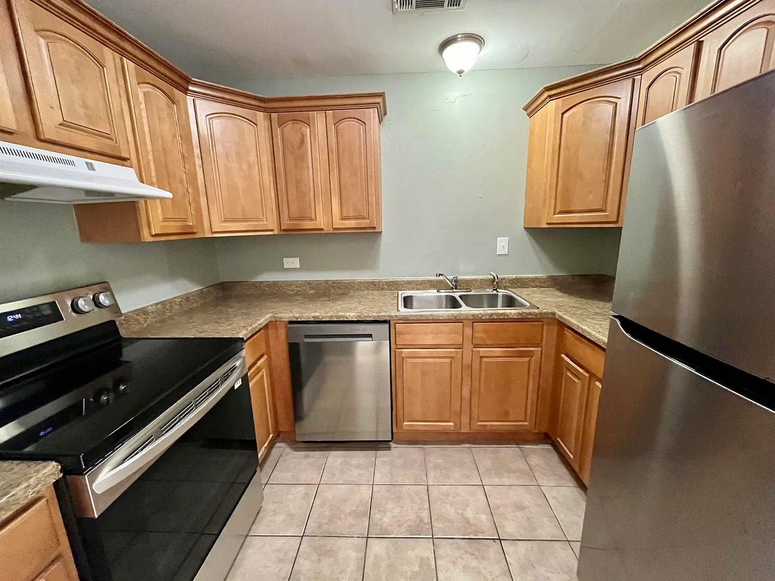 2 bed, 775 sqft, $1,000 — Photo 3